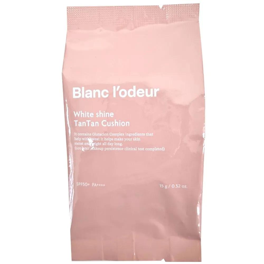 

Blanc L odeur White Shine Укрепляющий кушон Сменный блок (Выбрать 1) / Белый Запах No. 21 refill