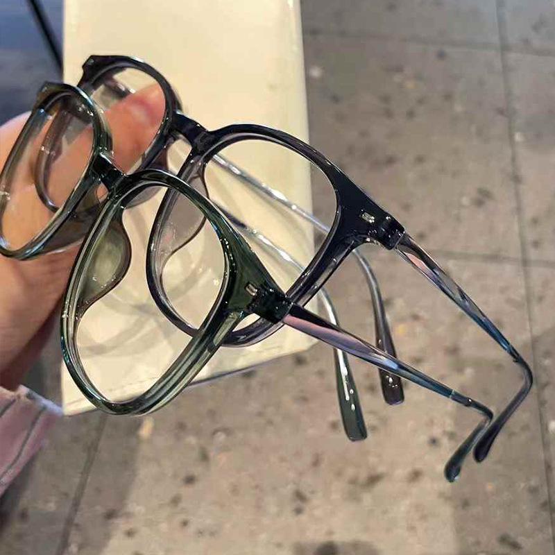Danyang Retro Square Titanium Eyeglass Frames, Unisex Myopia & Anti-Blue Light Compatible (Model 8620)