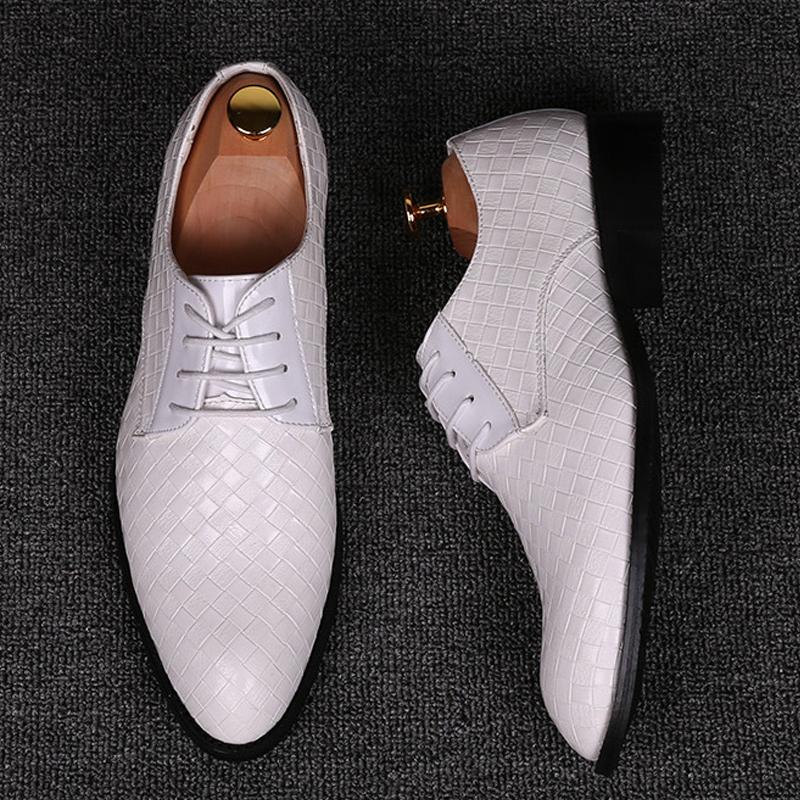 2025 Chaussures Formelles en Cuir Homme Chaussures de Ville Affaires Mâle Géométrique Rouge Oxfords Fête Mariage Décontracté Mocassins Homme Chaussure Homme88