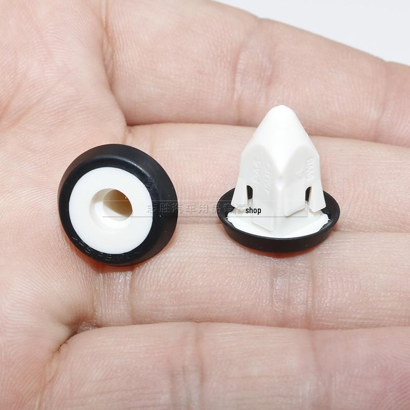 Volkswagen Lavida/Passat B5 Türverkleidungs-Befestigungsclip-Basis