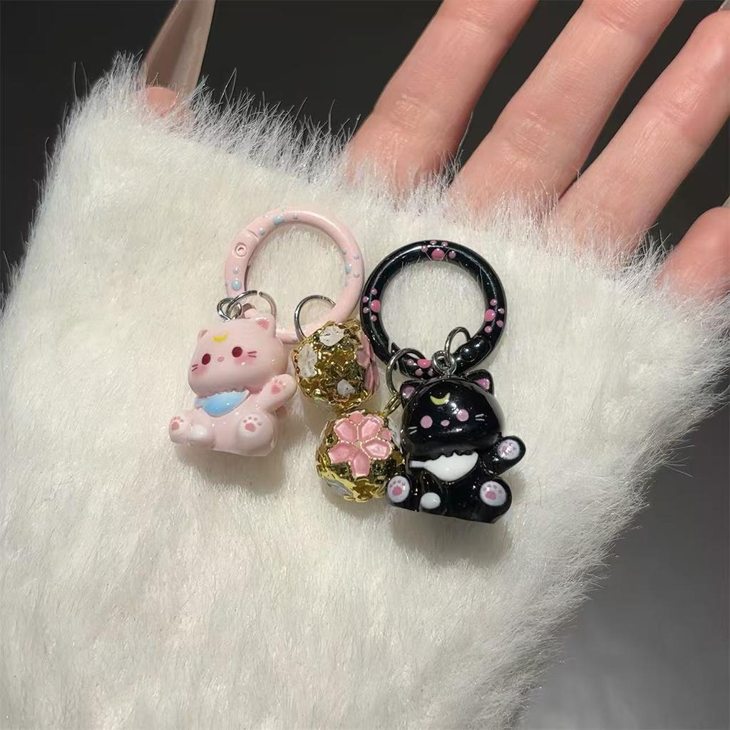 Cute Lucky Cat Bell Keychain Cartoon Bag Pendant Girl Sweet Key Ring Pendant Girlfriend Gift