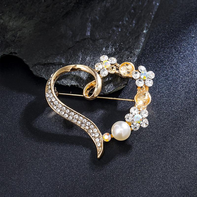 High-End Pearl Floral Suit Brooch For Women Versatile Clothing Accessory Pin