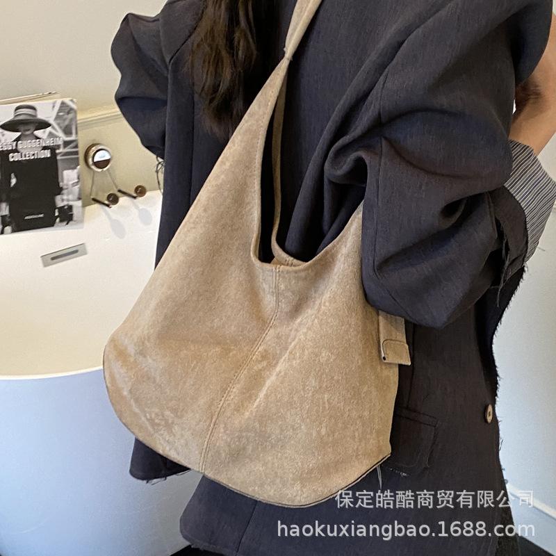 Niche Child Mother Bag Women's 2025 New Trendy Fashion Retro Suede Shoulder Bag Large Capacity Commuter Tote Bag