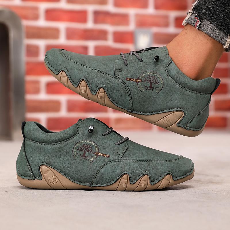 Autumn Handmade Leather Casual Shoes for Men   Comfortable Loafers Outdoor Shoes Breathable Men Moccasins Men's Sneakers