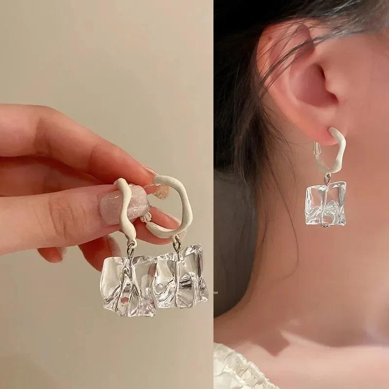 Fashion Elelgant Earrings Ice Cream Simple Transparent Acrylic Irregular White Metal Round Earring Jewerly Accessories for Women