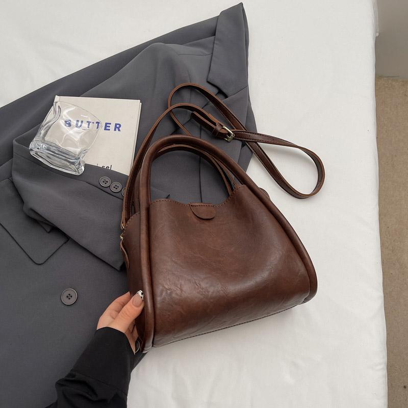 

Женская новая сумка через плечо, однотонная сумка из искусственной кожи, модная повседневная сумка через плечо кофейный