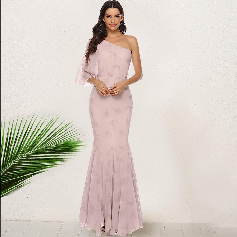 European and American women s clothing popular bohemian dress, elegant slanted shoulder fishtail dress long dress S розовый