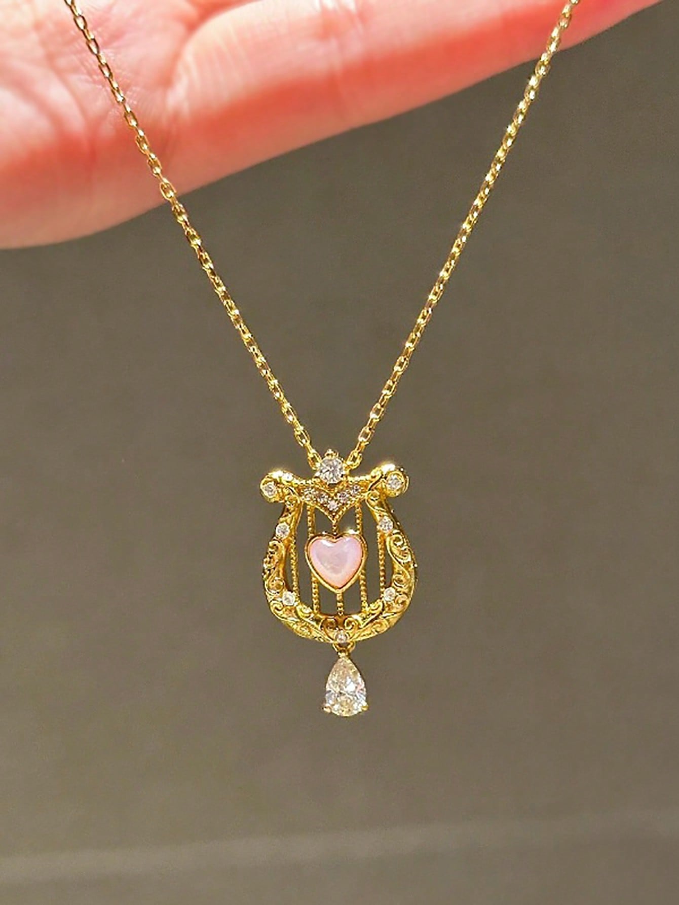 

1pc Luxury Heart-Shaped Harp Necklace Clavicle Chain, Suitable For Women s Daily, Vacation, Party Wear, Girlfriend Gift one-size золотий