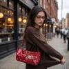 Schnalle Gepunktete Umhängetasche Herzanhänger Crossbody-Tasche Individuelle Quadratische Achseltasche Pendeln