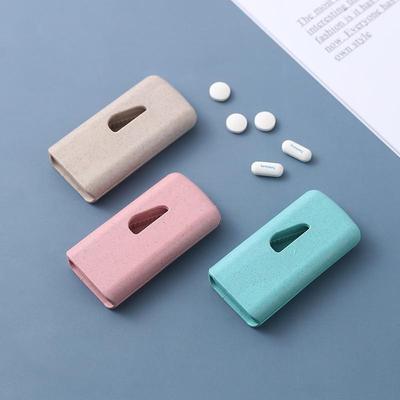 1pc Tragbare Pille Cutter Tablet Teiler Splitter Mini Pille Veranstalter Pille Fällen Medizin Lagerung Box Outdoor Notfall Lebenshilfen