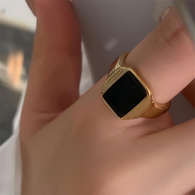 Retro Gold Rectangle Ring for Women - Cool & Fashionable Style