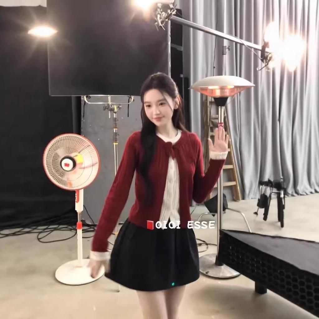 Women's 2026 Fall/Winter Red Patchwork Knit Top and Skirt Set - Sweet, Chic, Age-Reducing Design
