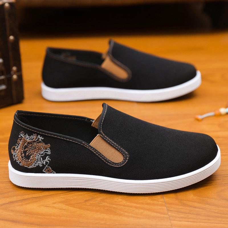 Men’s Spring Chinese Style Embroidered Cloth Shoes - Soft, Breathable Canvas with Comfortable Sole