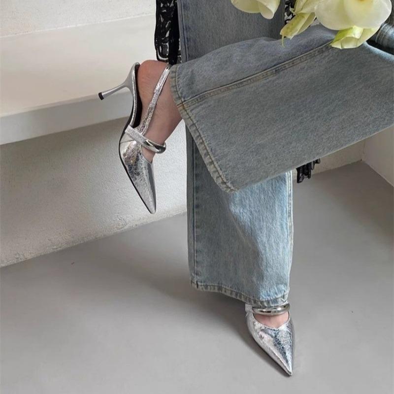 Fashion New Kitten Heels Shoes Women Pointed Toe Slingbacks Suede Leather Summer Shoes Women Chain String Bead Pumps Sandals Woman