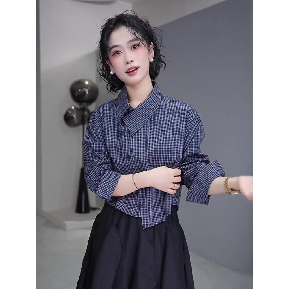 2025 Spring Petite Irregular Plaid Shirt - Women's Fashionable Niche Design