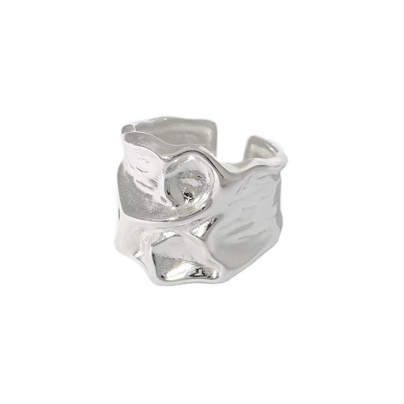 Retro French-Style Irregular Pleated Ring with Concave-Convex Texture for Women
