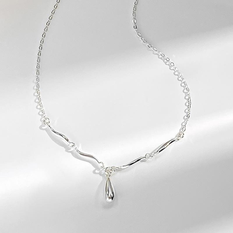 Irregular Wave Water Drop Necklace for Women In Korean Style, Fashionable and High End, Clavicle Chain, Ins, Minimalist