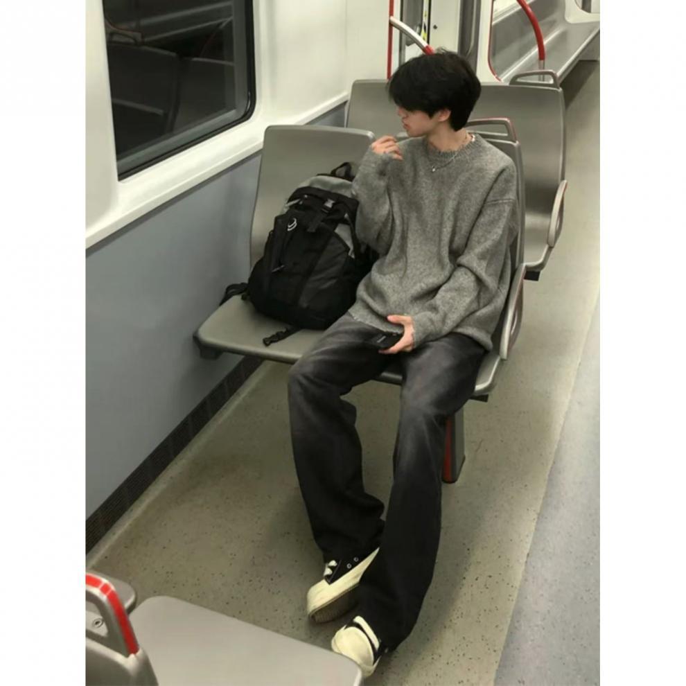 Men's Gray Wool Sweater - Trendy Destroyed Style, Cool & Loose Fit for Autumn/Winter, Douyin Inspired Cleanfit Knitwear.