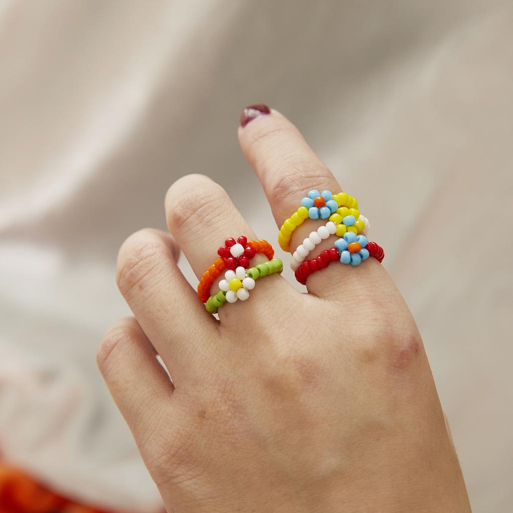 Cute Colorful Flower Finger Ring Rice Beads Elastic Chain Beaded Ring For Women Girls Charm Temperament Jewelry Gift Adjustable