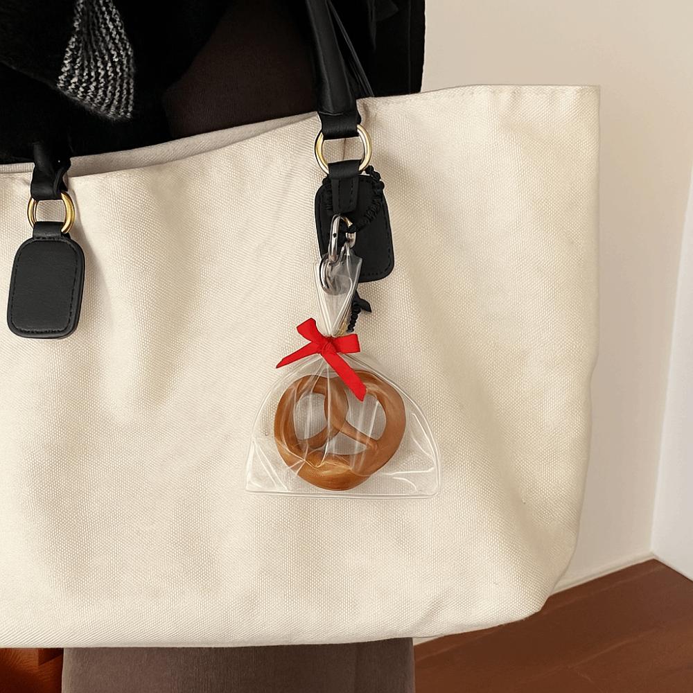 

Cute Alkaline Bread Pendant Bagel Croissant Bag Accessory Creative Simulated Food Key Chain Gift Style4
