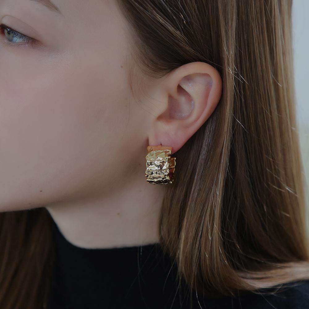 Dieuamour Monad Bold Earrings