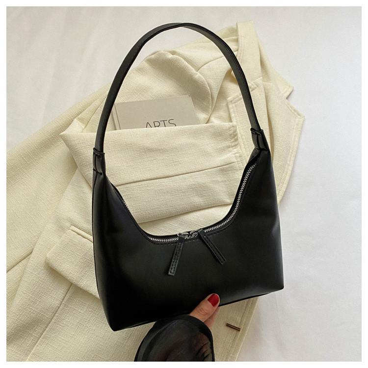 

Trendy Soft Pu Handbag With Zipper Closure And Interior Zipper Pocket чёрный