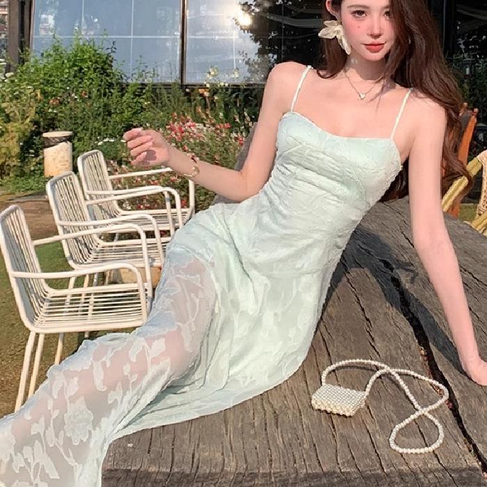 2026 New Summer Mint Green Sleeveless Suspender Dress Women's Seaside Holiday Style Wear Waist Beautiful Long Dress