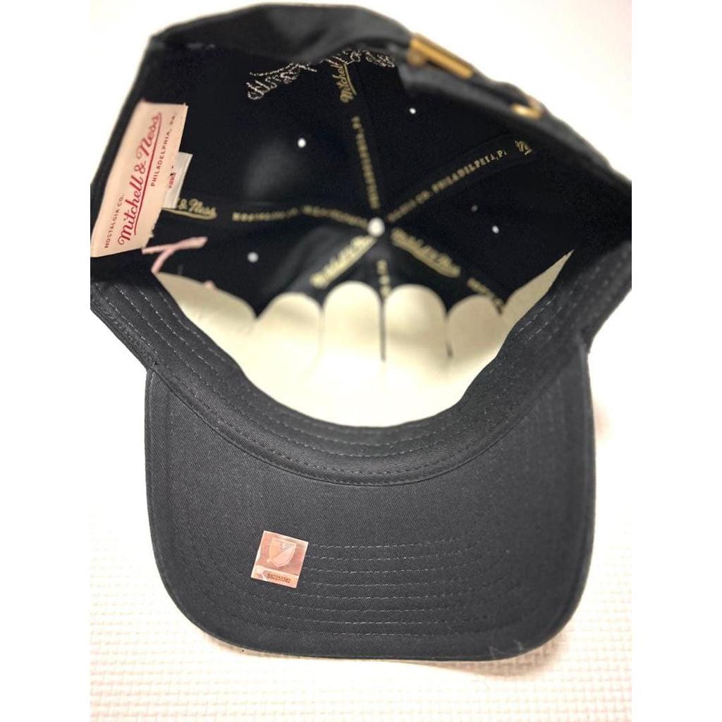 Used MIAMI Black Newera Mitchell&ness