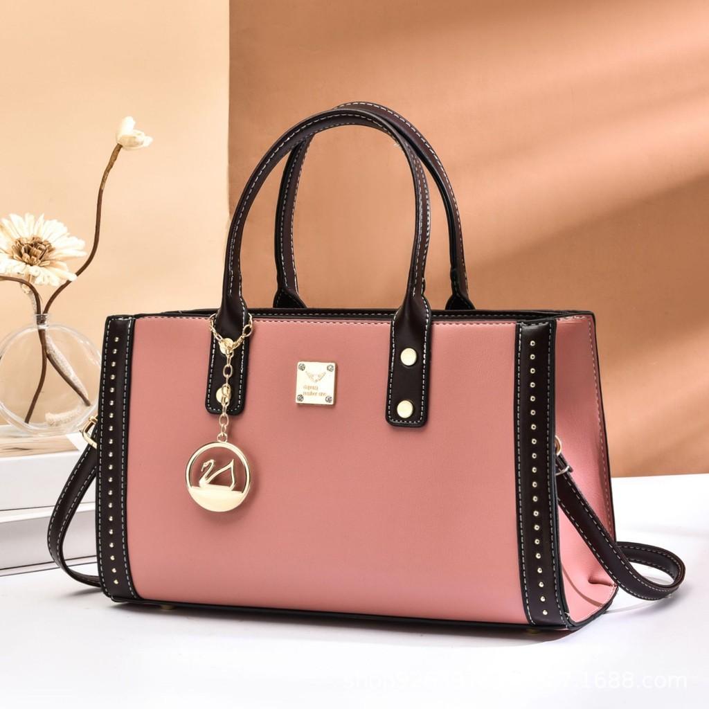 Fashionable Retro Style Women's Handbag With Large Capacity For Commuting
