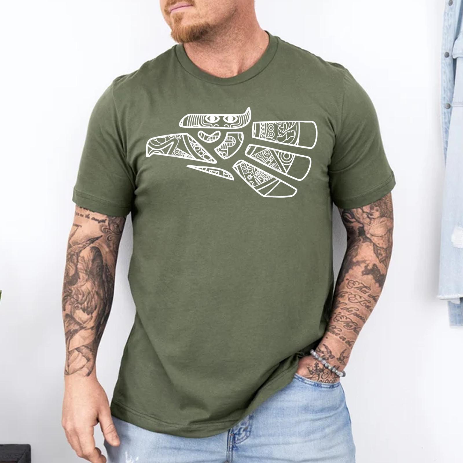 Hecho En Mexico Aztec Calendar Mexican Eagle T-Shirt S