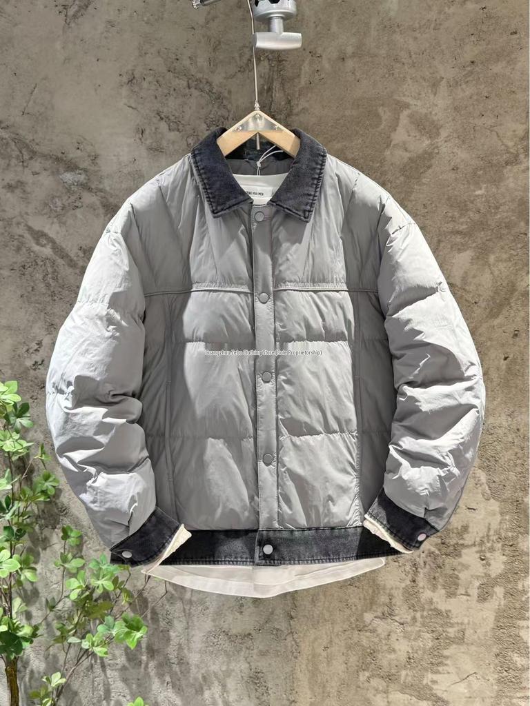 Herren Jacke aus Denim mit Patchwork und weiße Entendaunen: Modisch, Leicht, Zweiteiliges Design, Reverskragen, Einfarbige Winteroberbekleidung