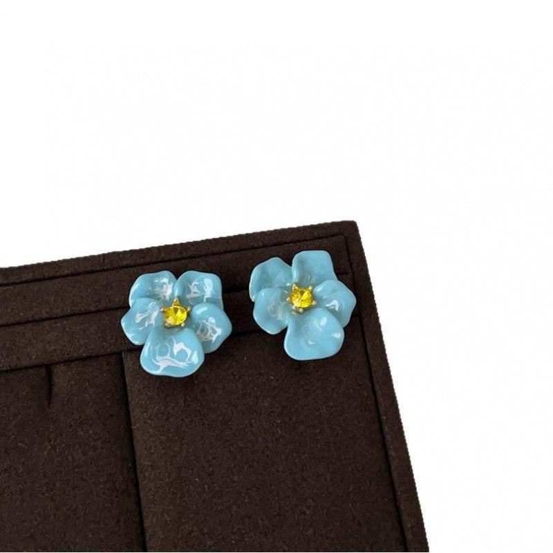 New small fresh blue iris stud earrings for women, simple and compact earrings, versatile temperament and high-end earrings.