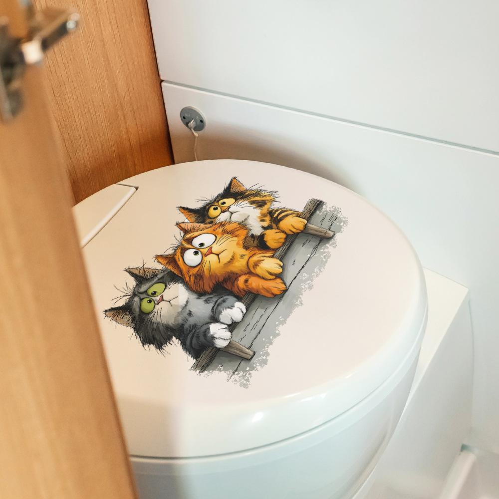 The Decorative Wall Stickers of The Messy Painted Kitten Combination Bathroom, Toilet and Toilet