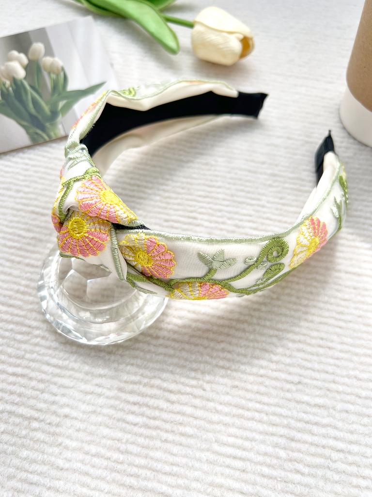 Elegant Embroidery Flower Hairband For Women Sweet Headband Butterfly Print Knotted Fashion Vintage Ethnic Style Hair Accessory Quality