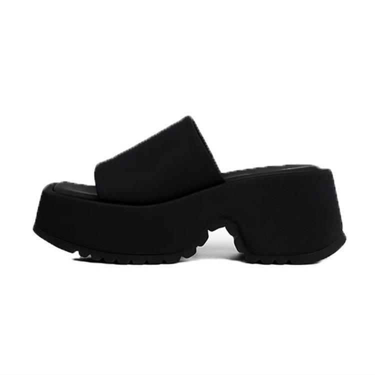 

Zhao Ruth s same muffin thick-soled slippers for women s summer wear 2025 new black height-increasing small cool slippers 35