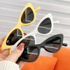 Lunettes de Soleil Oeil de Chat Colorées Simples Garçon Fille Exquises Mignonnes Lunettes de Soleil de Luxe Voyage Fête Lunettes pour Enfants
