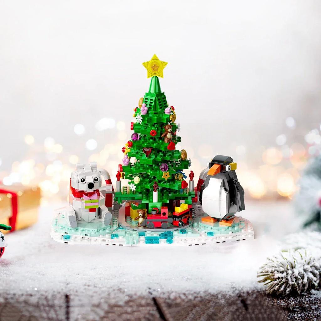 New Years Winter Christmas Tree Building Blocks Set Lighting Penguin Snowman Santa Claus Bricks DIY Toys Children Xmas Gifts