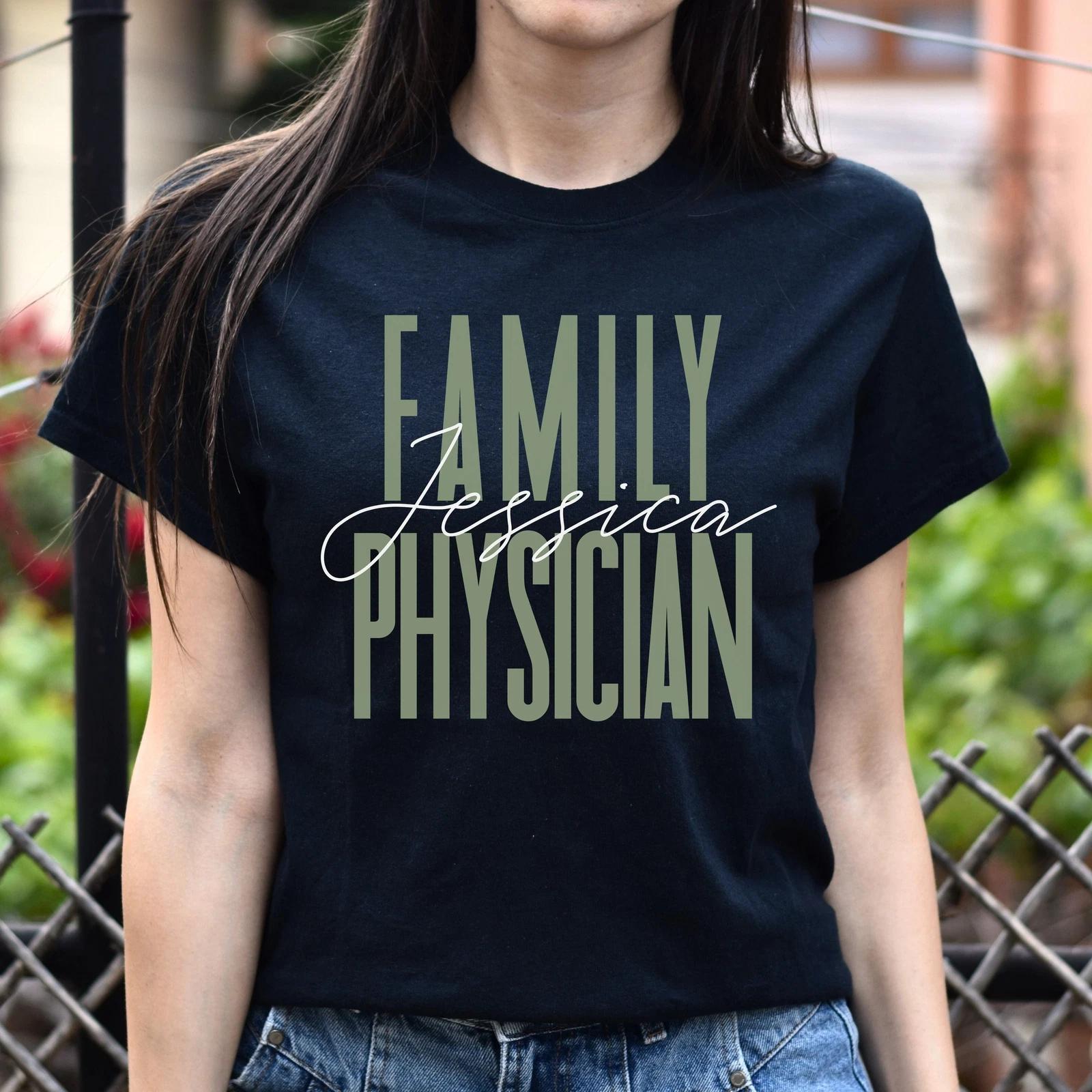 Family physician T-Shirt gift Family Therapist Doctor Customized Unisex tee Blac 2XL