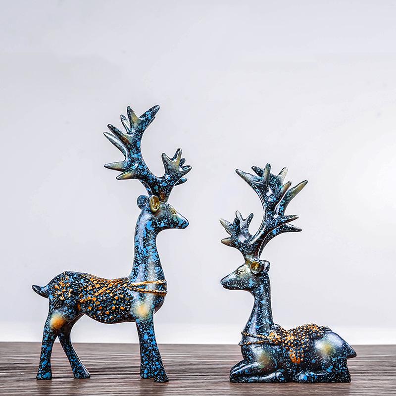 Resin Craft Vehicle Mounted Deer Crafts Cute Small Handicraft Home Decoration Creative