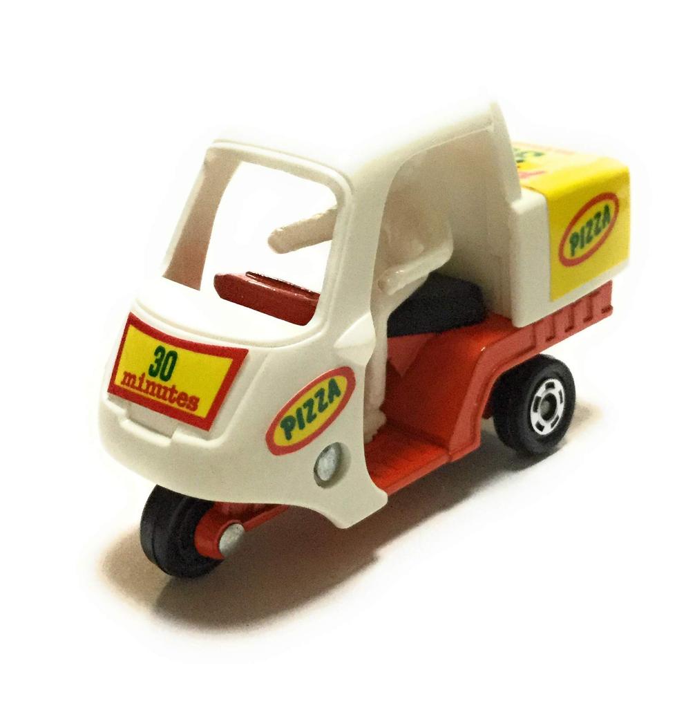 Tomica 82 Pizza Delivery Bike PIZZA DELIVERY BIKE with Doll