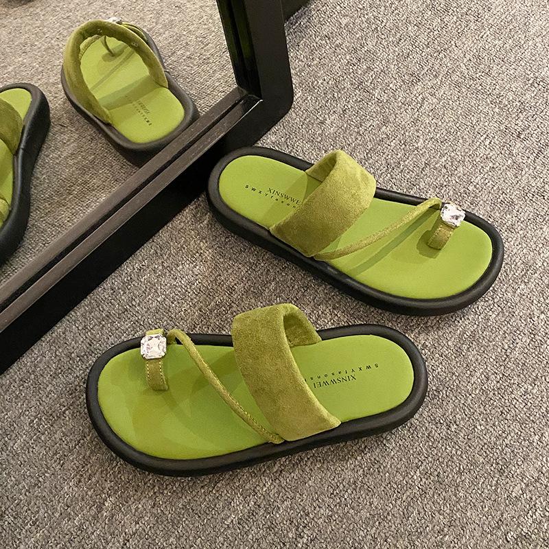 

Однопальцевые шлепанцы с защитой от защемления для женской летней обуви для улицы, новые модные универсальные крутые шлепанцы на толстой подошве 40 зелёный