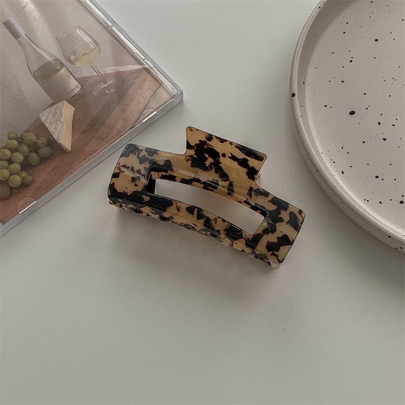 Korean Imitation Acetate High-End Shark Hair Clip - Elegant Hair Accessory for Stylish Looks