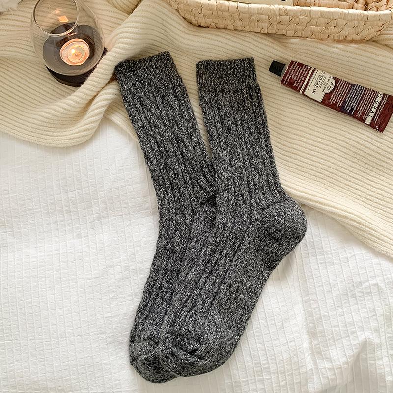 Cotton Knitting Women Socks Fashion Harajuku Retro Lady Girls Plush Thick Long Socks Autumn Winter Solid Color Casual Keep Warm