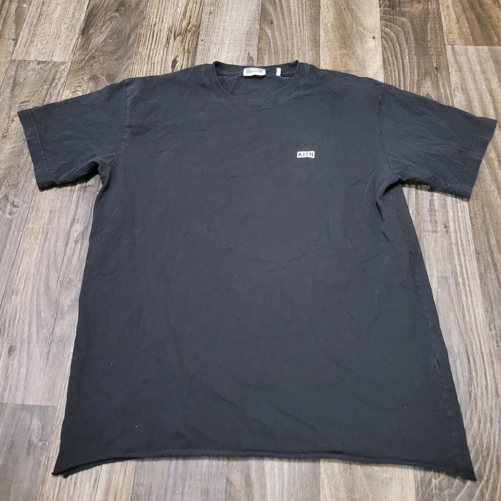 Kith Raw/Rolled Hem Small Box Logo T-Shirt Black Size Large Unisex T-Shirt M