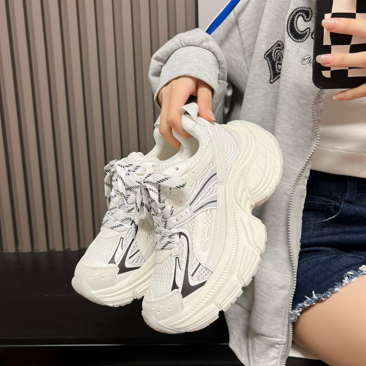 

Повседневная спортивная обувь на толстой подошве, увеличивающая рост, сверхлегкая, дышащая, на шнуровке, женская, однотонная, сетчатая, дышащая спортивная обувь в стиле ретро 35