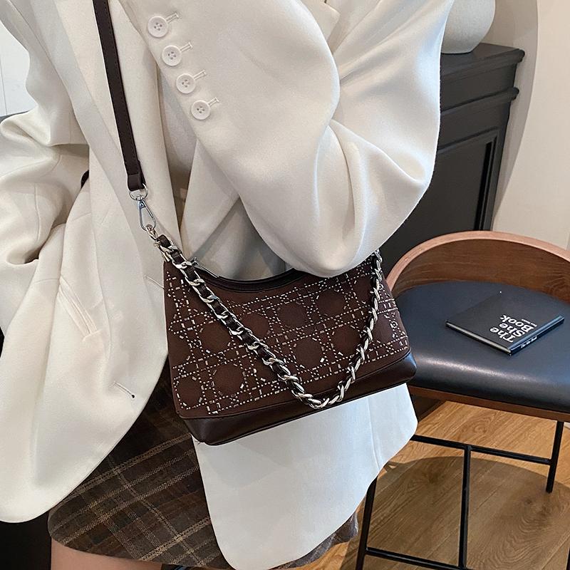 PU Solid Color Sewing Bost Autumn New Versatile 2026 Bags for Women CHAINS Large Capacity Commuting Crossbody Bags