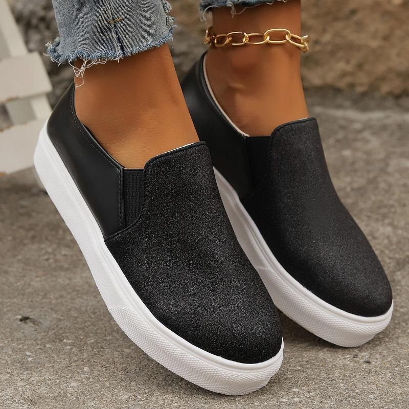 Large-sized Board Shoes Cartoon Low-top Women Wear Flat Elastic Band Single Shoes Outside