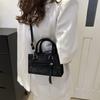 2024 spring beautiful new Korean version handbag personalized trendy texture retro bag women's bag shoulder messenger women's bag