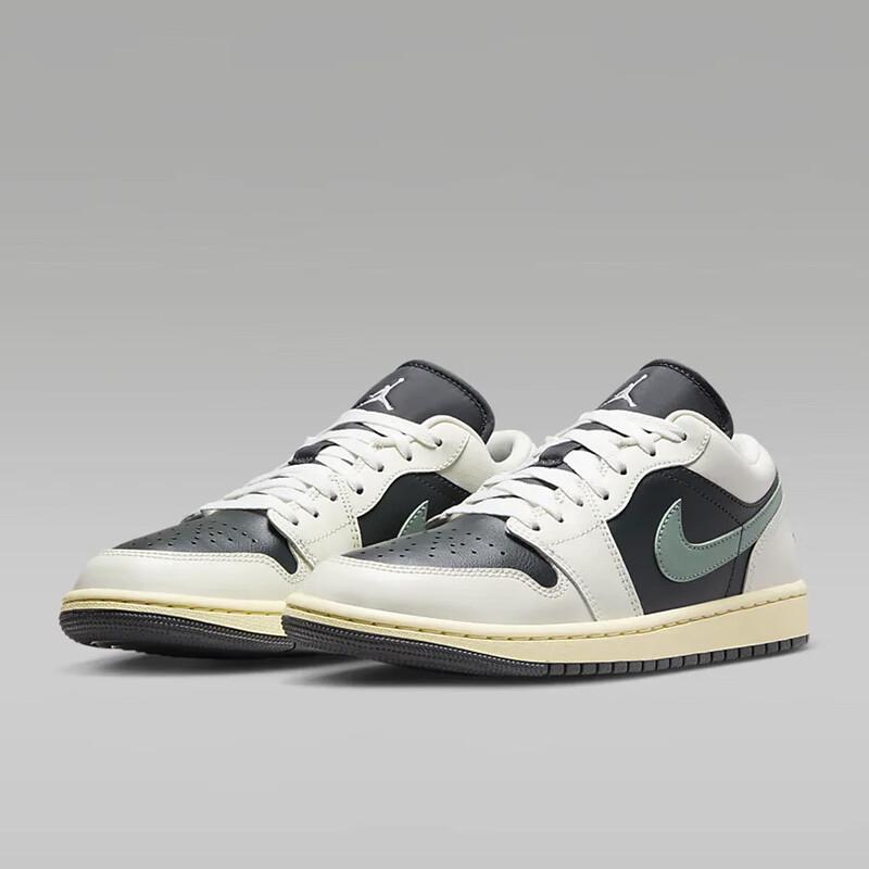 Jordan AJ1 Unisex Low-Top Cushioning Sneakers