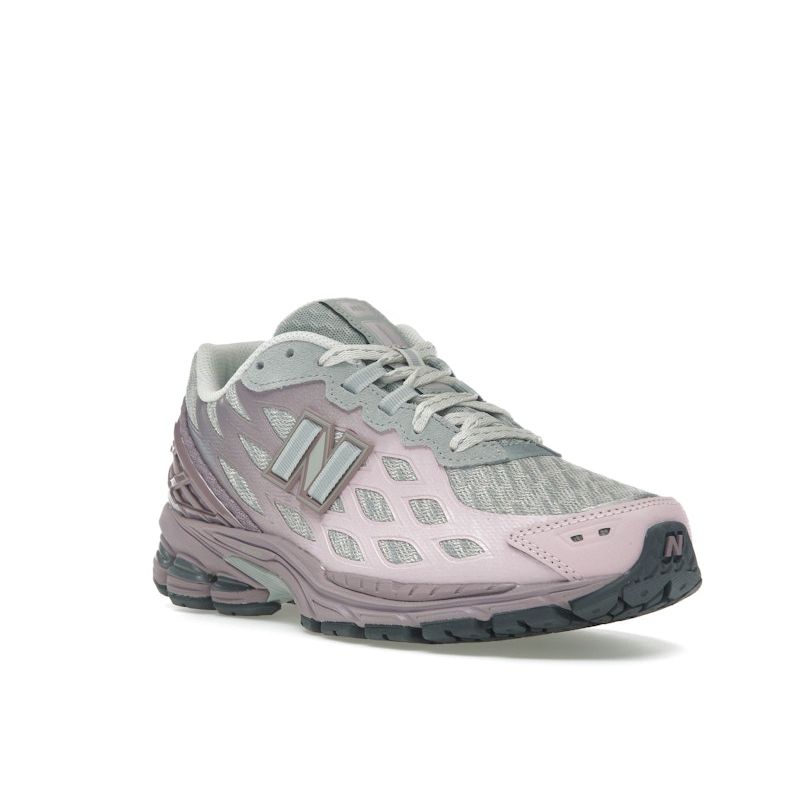 New Balance 1906W Ice Wine Unisex Sneakers Pink Mid-Century-Pink U1906WFA